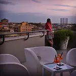 리파 호텔 4*